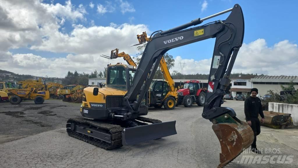Volvo ECR 88 D Средни екскаватори 7т - 12т