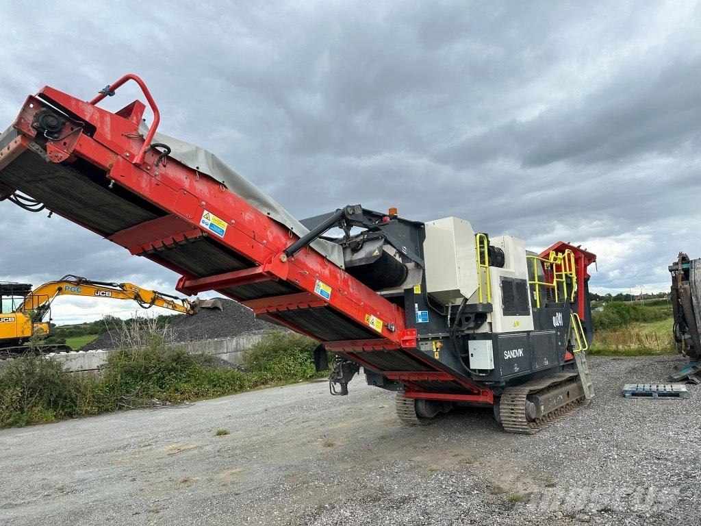 Sandvik QJ 241 Мобилни трошачки
