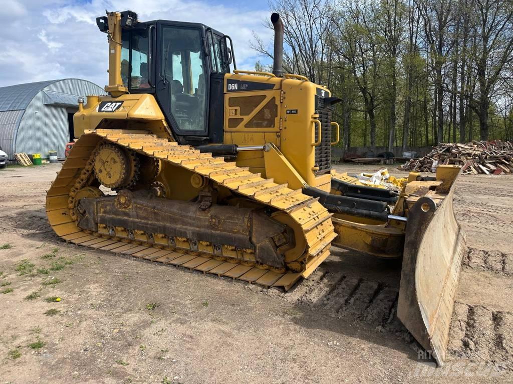 CAT D 6 N Верижни булдозери
