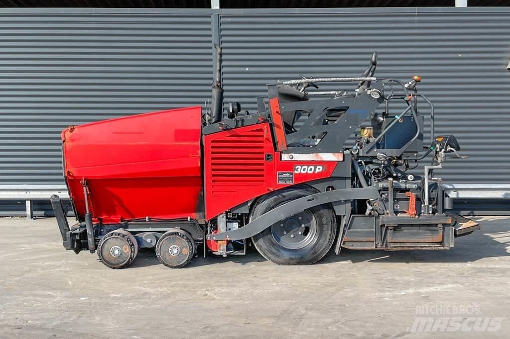 Bomag BF 300 P Машини за асфалт