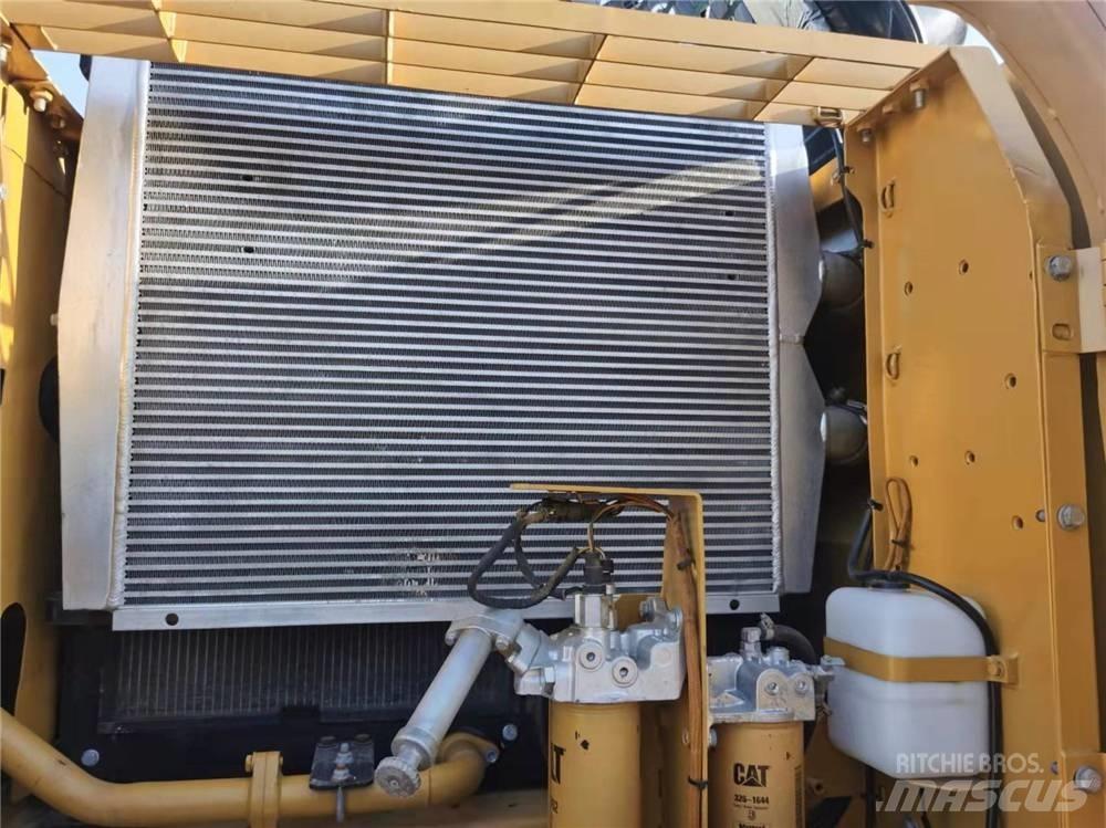 CAT 326D Верижен екскаватор