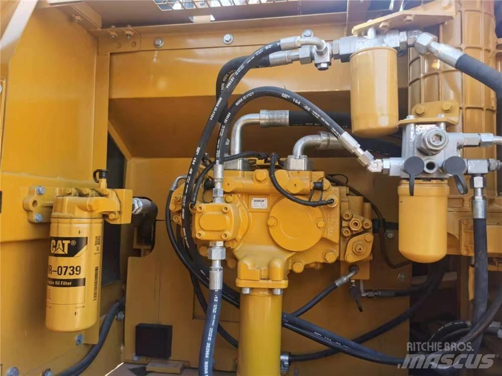 CAT 326D Верижен екскаватор