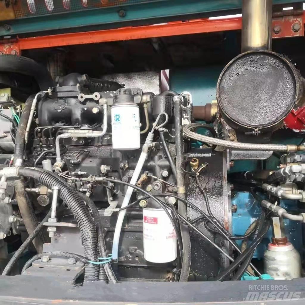 Doosan DX70W-9C Колесни екскаватори