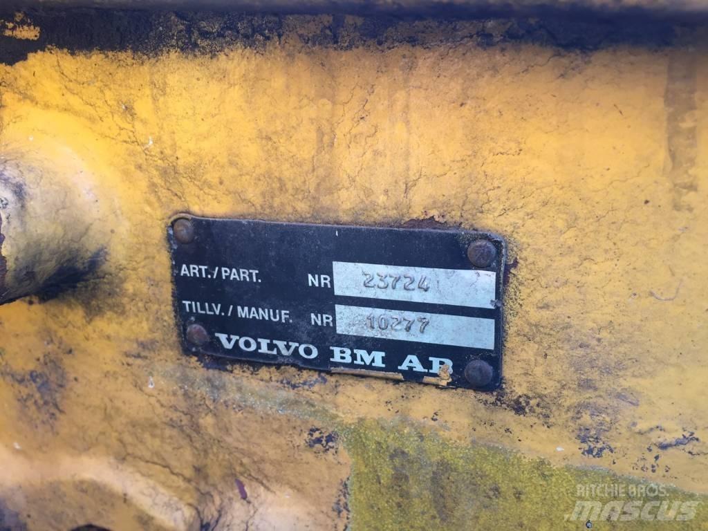 Volvo L150 Bakvagn Оси
