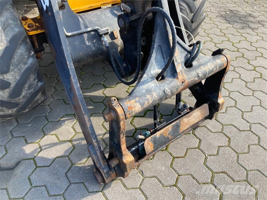 JCB 409 Колесни товарачи