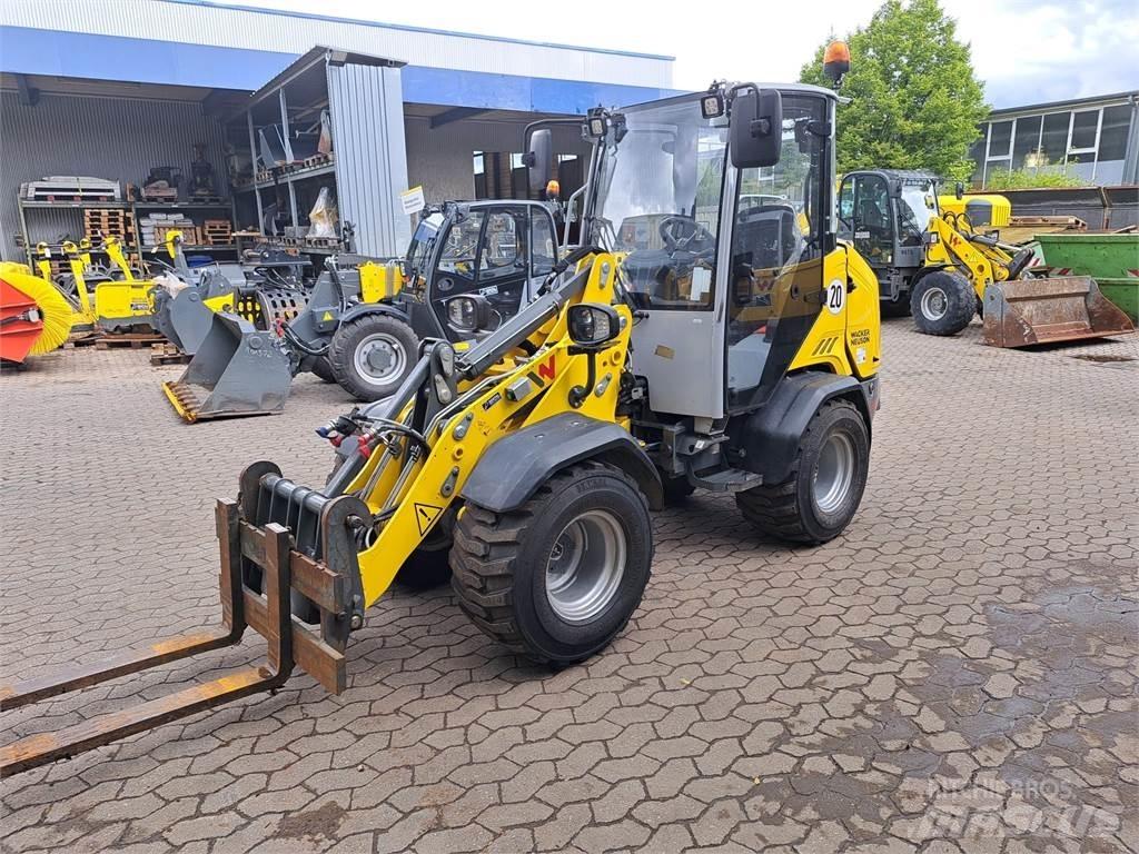 Wacker Neuson WL28 Колесни товарачи