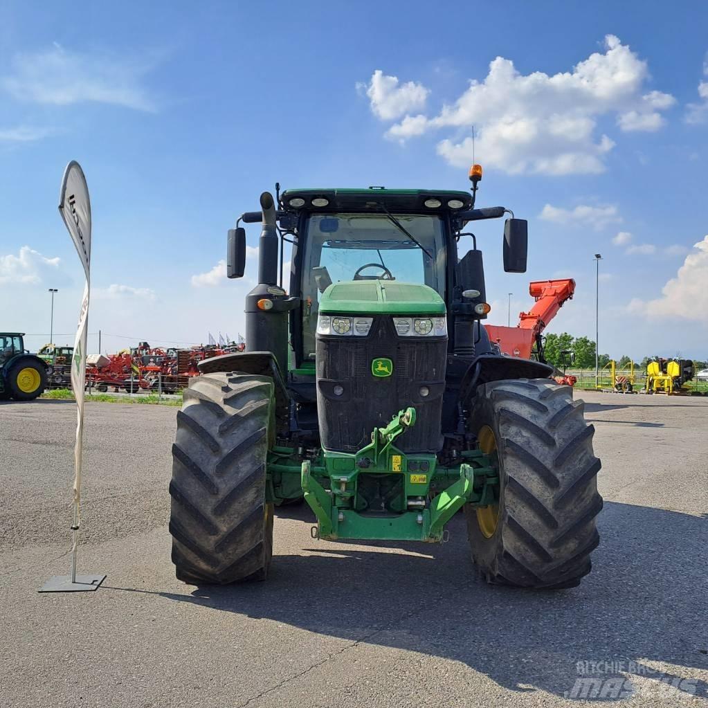 John Deere 7310 R Трактори