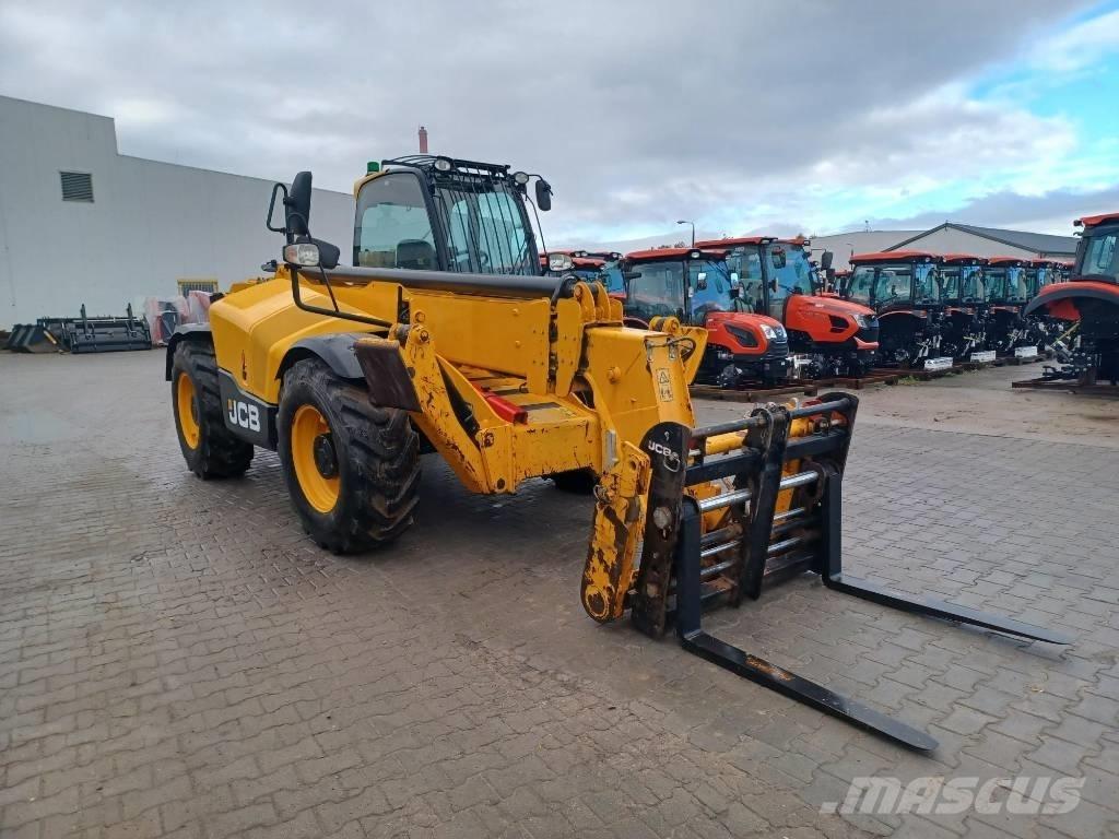JCB 540-140 Телескопични товарачи
