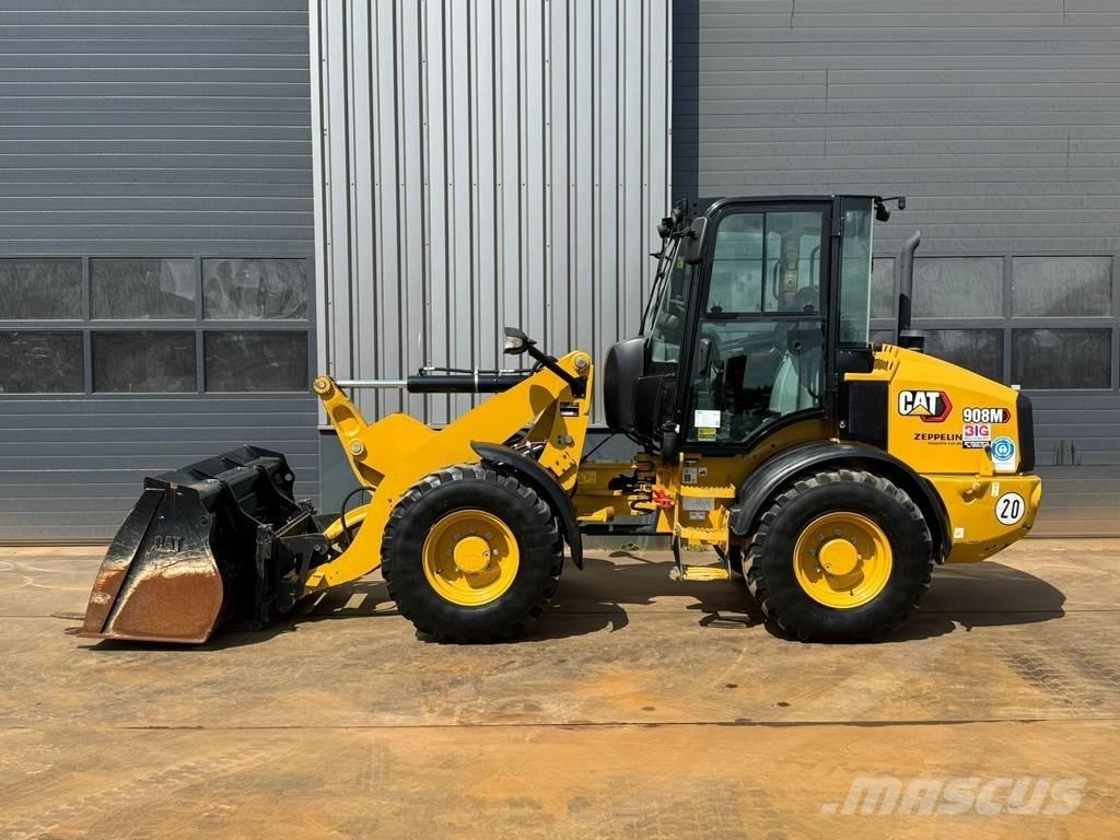CAT 908M Колесни товарачи