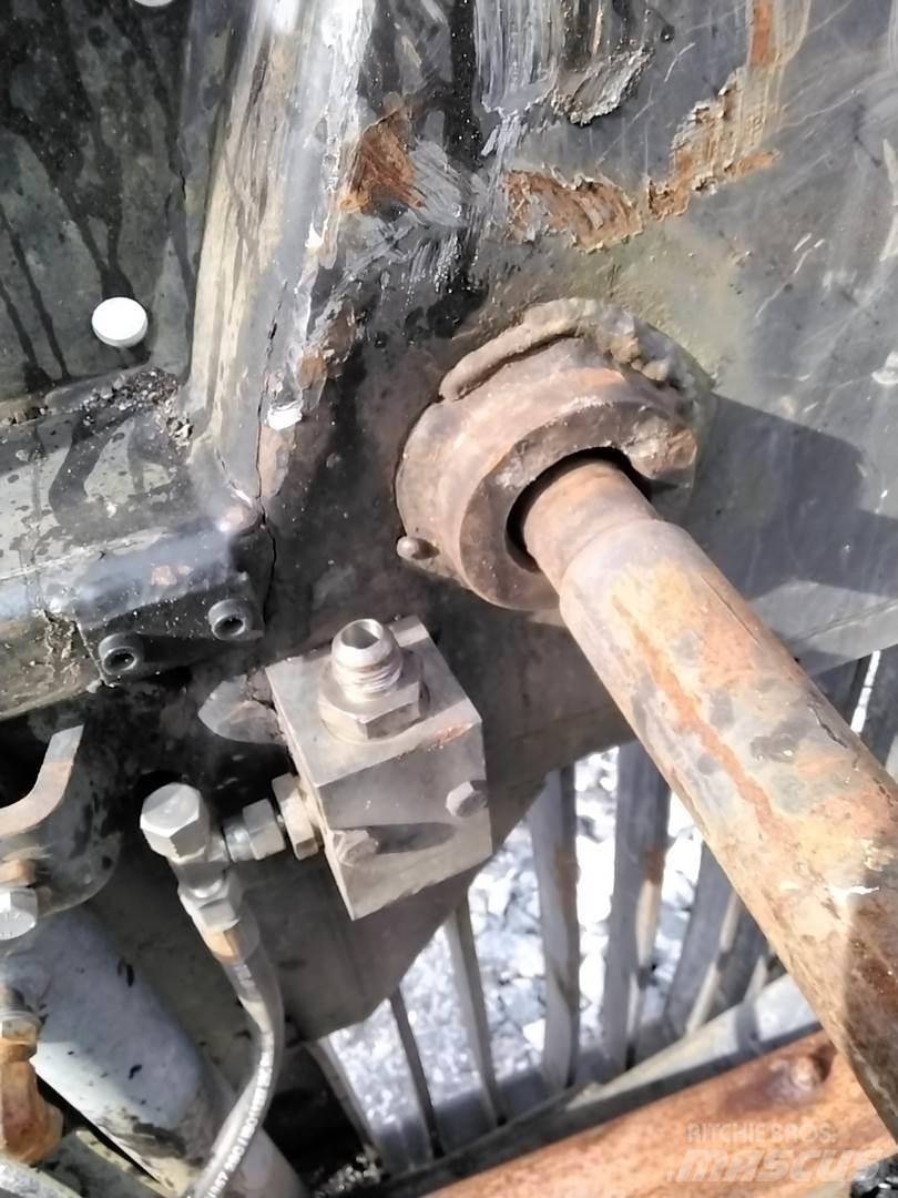 Valmet 860.4 Други компоненти