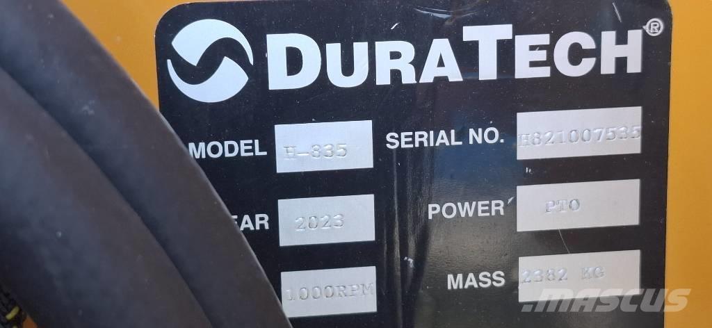 Haybuster H-835 Резачки за бали, резачки и машини за отмотаване на бали