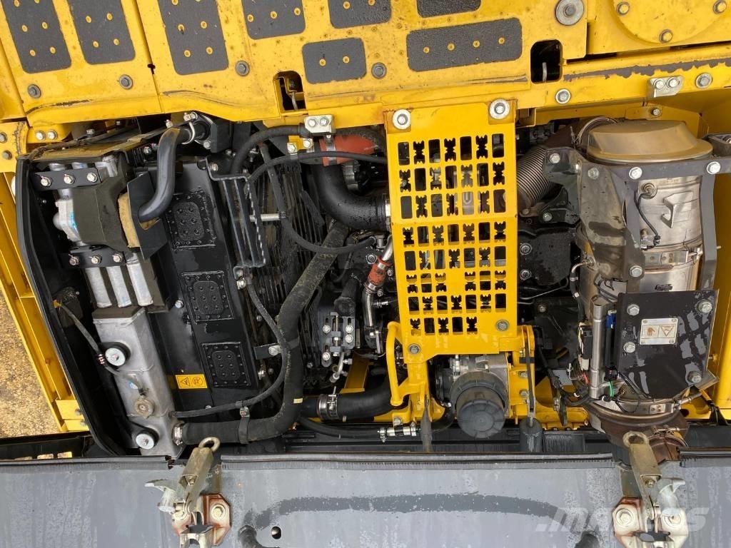 Komatsu PC 240 LC Екскаватори с дълго рамо