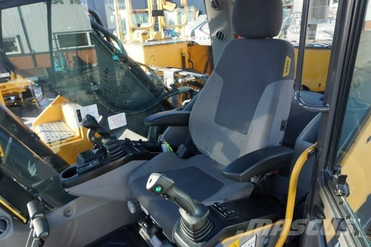 Volvo EC 250 E NL Верижен екскаватор
