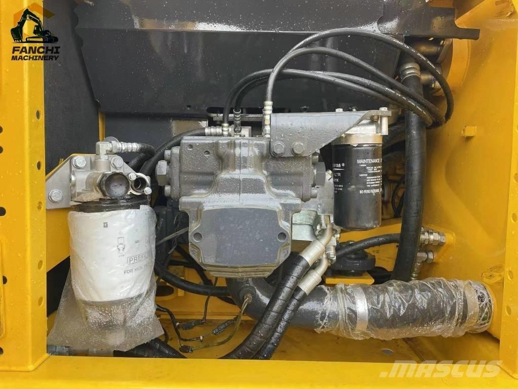 Komatsu PC240 Верижен екскаватор