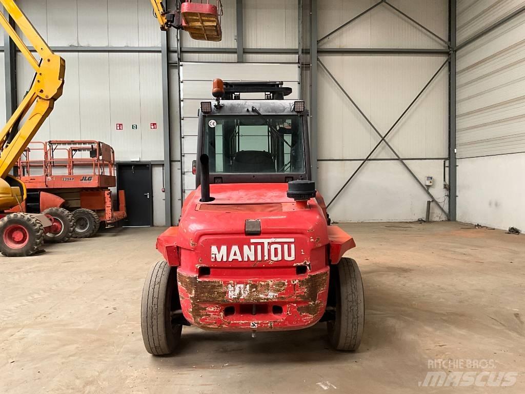 Manitou MC 40 Камиони за херавни местности