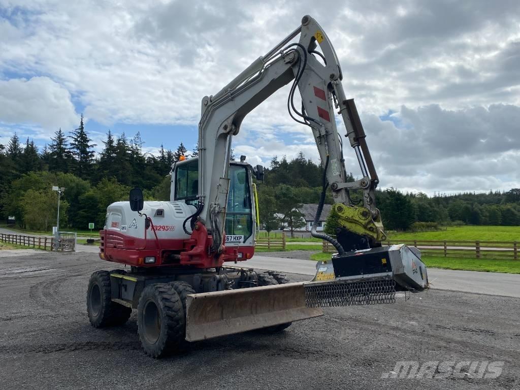 Takeuchi TB 295 W Колесни екскаватори
