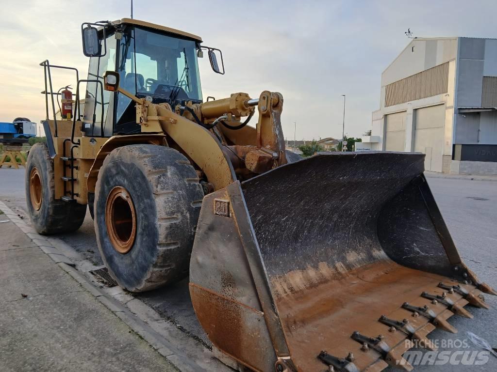 CAT 966 G series II Колесни товарачи