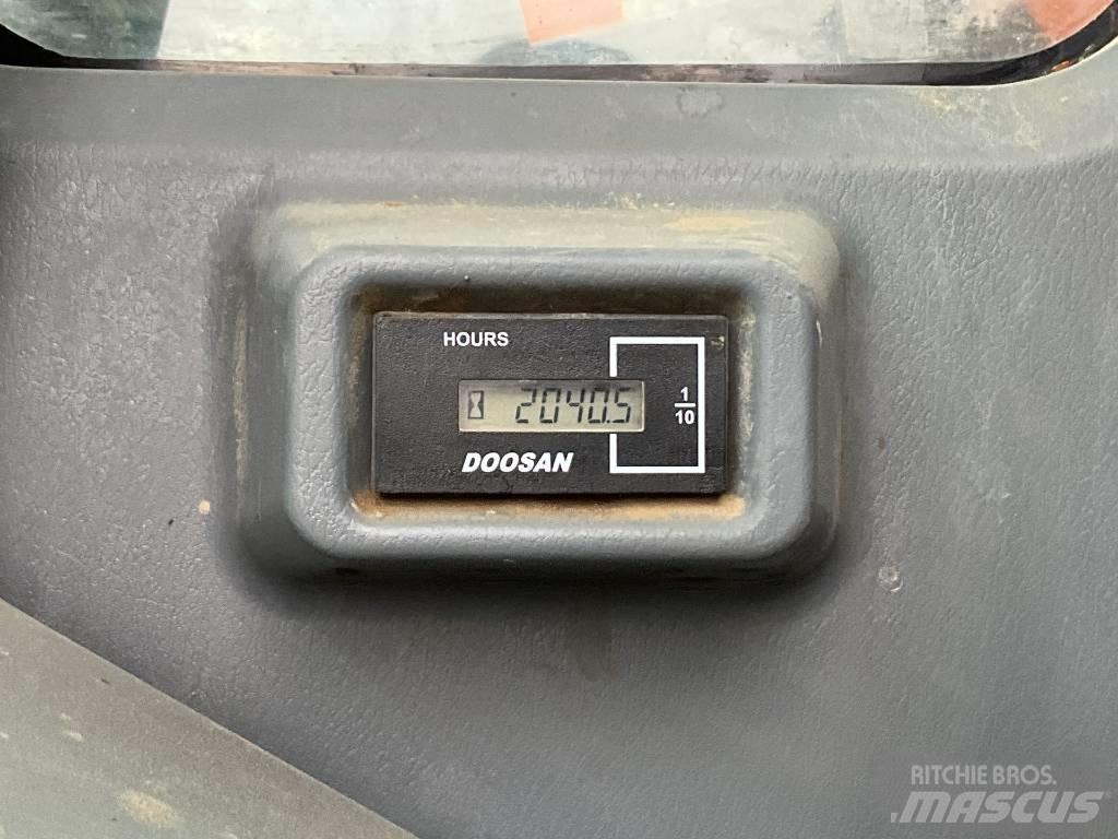 Develon DX140LCR-7 Верижен екскаватор