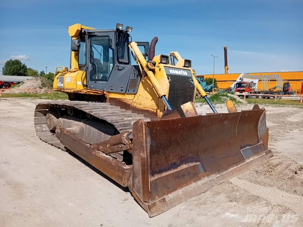 Komatsu D 65 PX-15 Верижни булдозери
