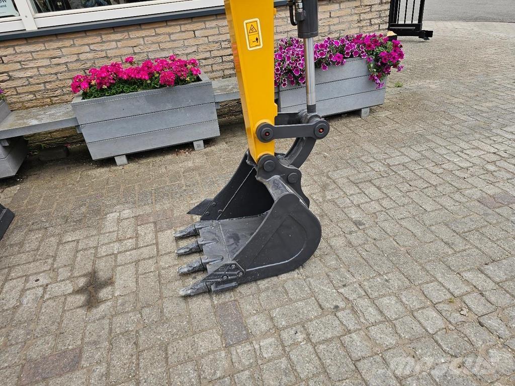 XCMG XE27U Мини екскаватори < 7 т