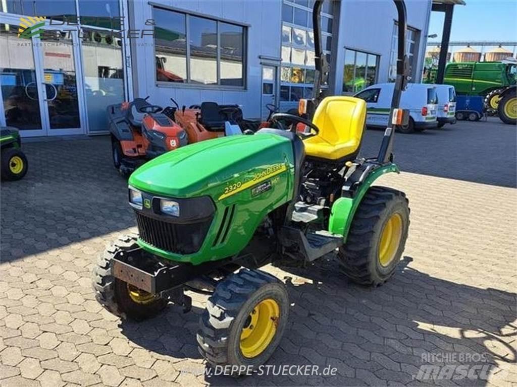 John Deere 2320 Компактни трактори