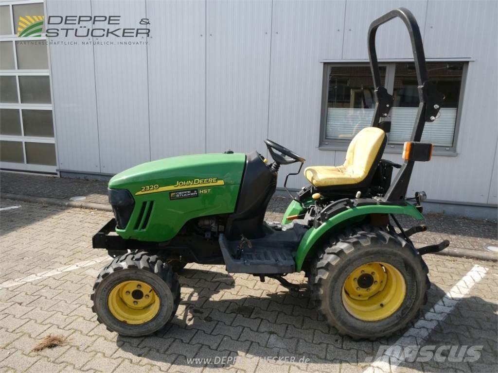 John Deere 2320 Компактни трактори