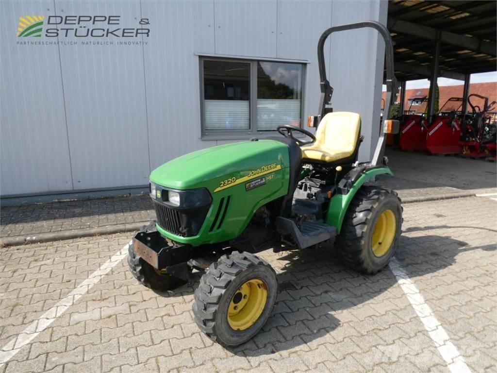 John Deere 2320 Компактни трактори