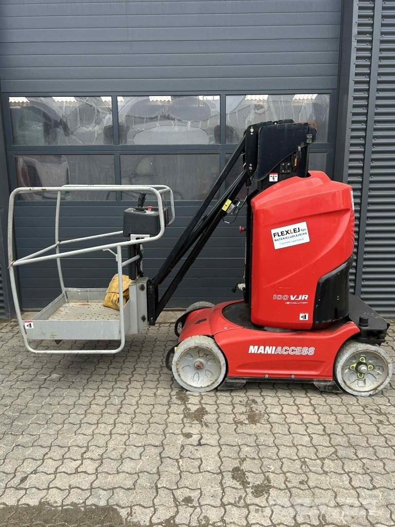 Manitou 100 VJR Вертикални мачтови повдигачи
