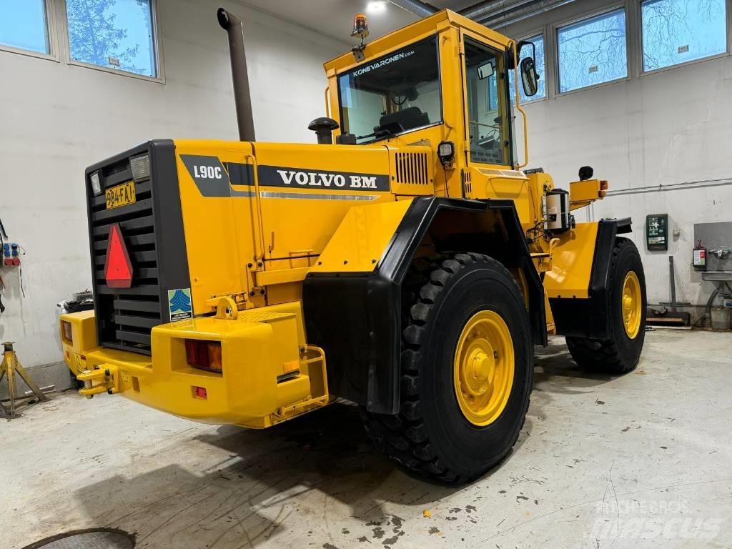 Volvo L 90C Колесни товарачи