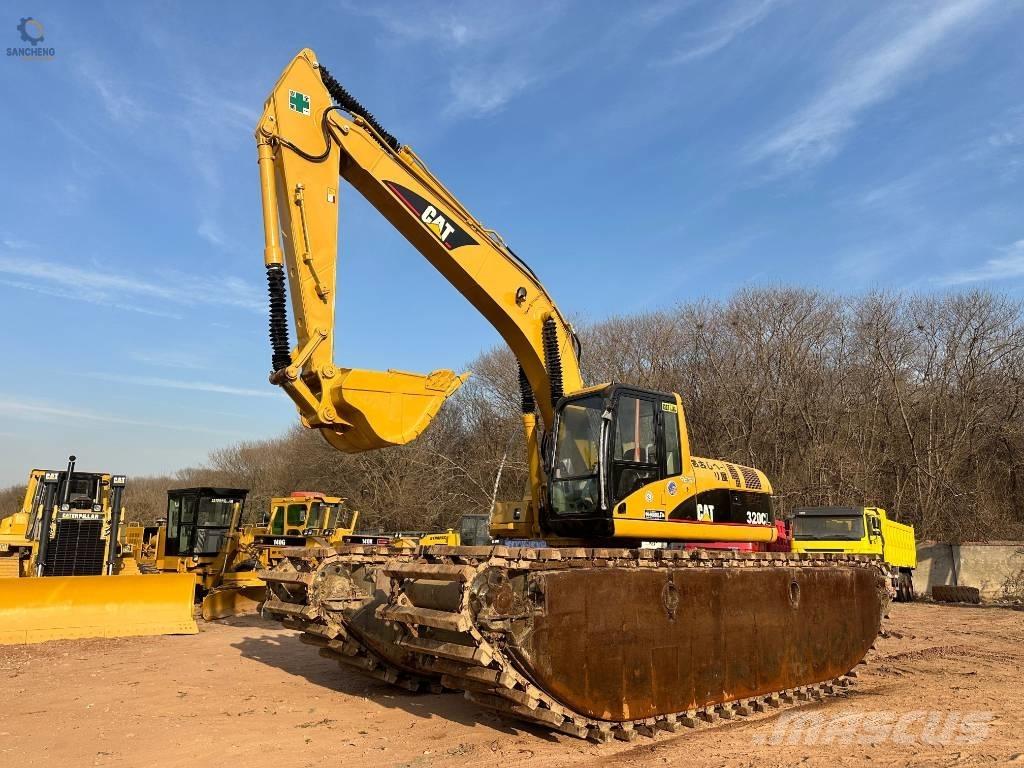 CAT 320 C L Багери амфибии