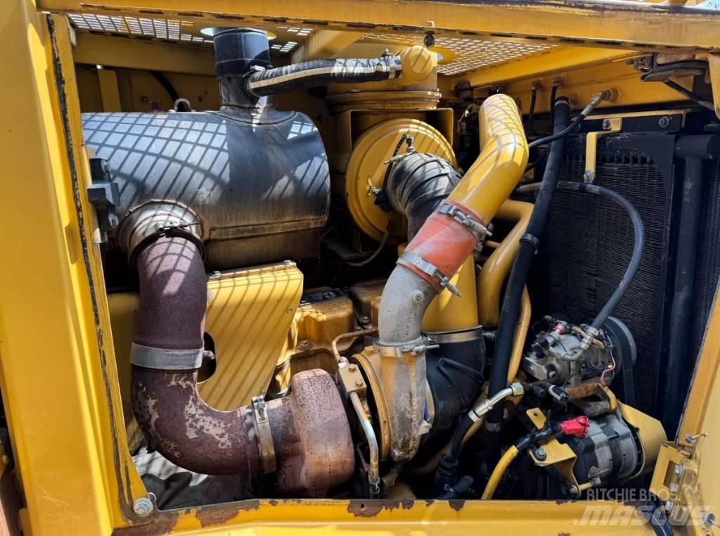 CAT D 8 T Верижни булдозери
