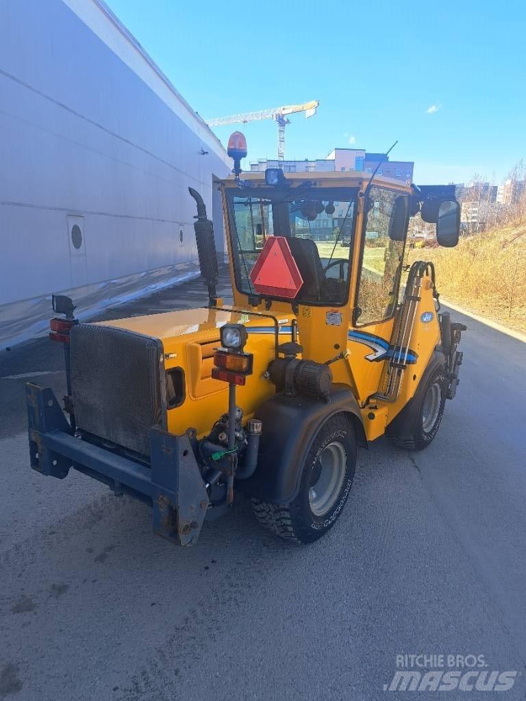 Wille 355 B Комунални съоражения
