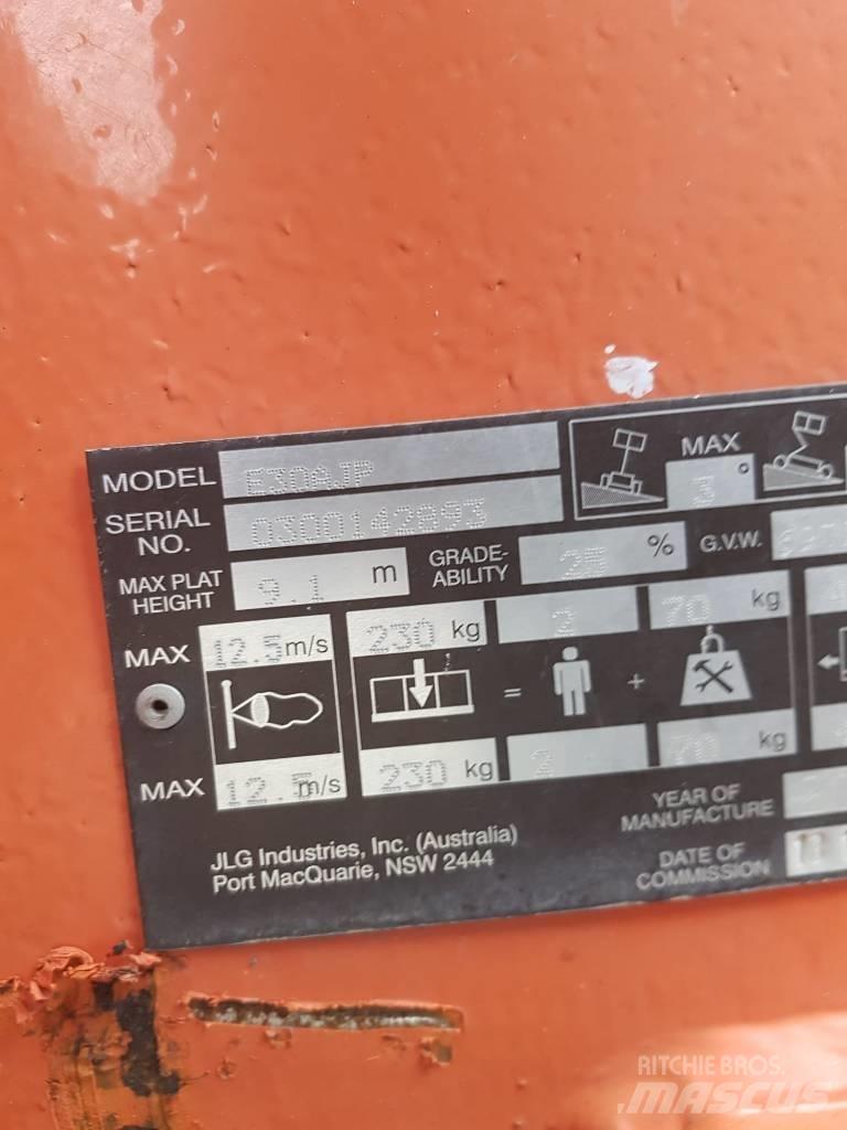 JLG E300 AJP Съчленени стрелови подемници