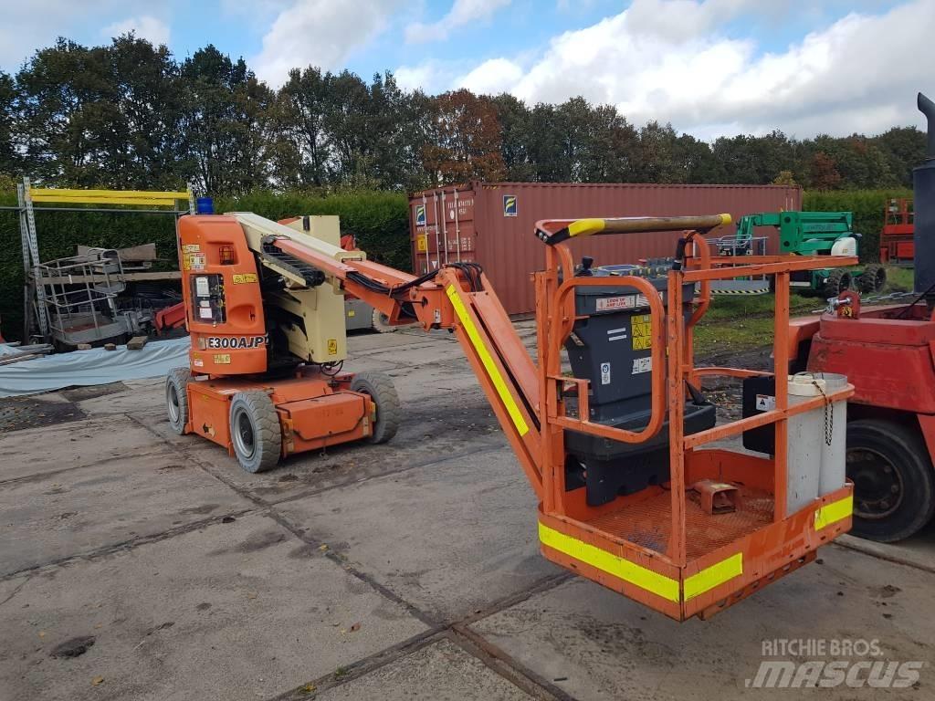 JLG E300 AJP Съчленени стрелови подемници