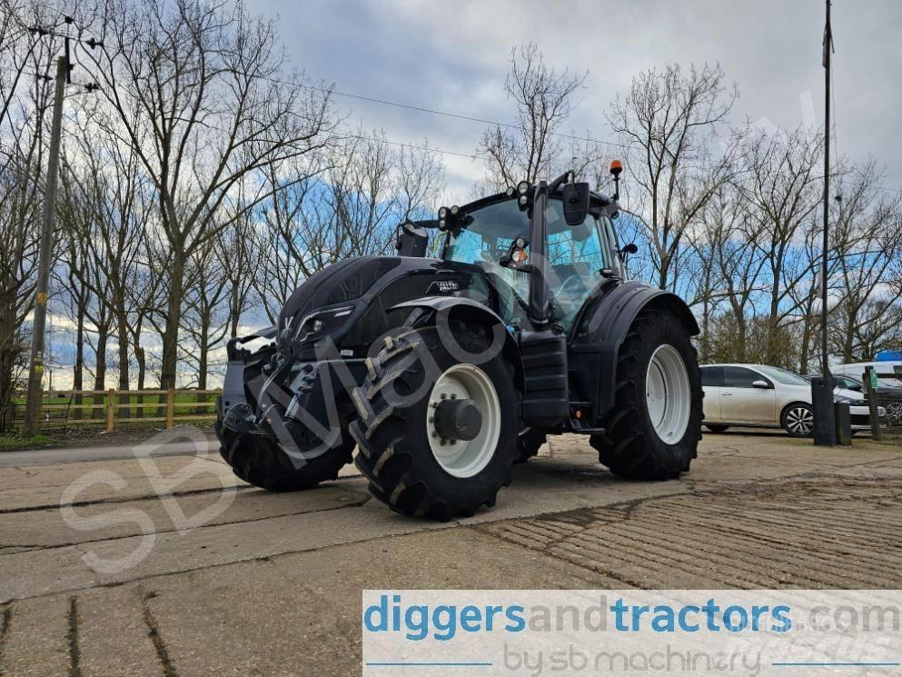 Valtra T 154 Трактори