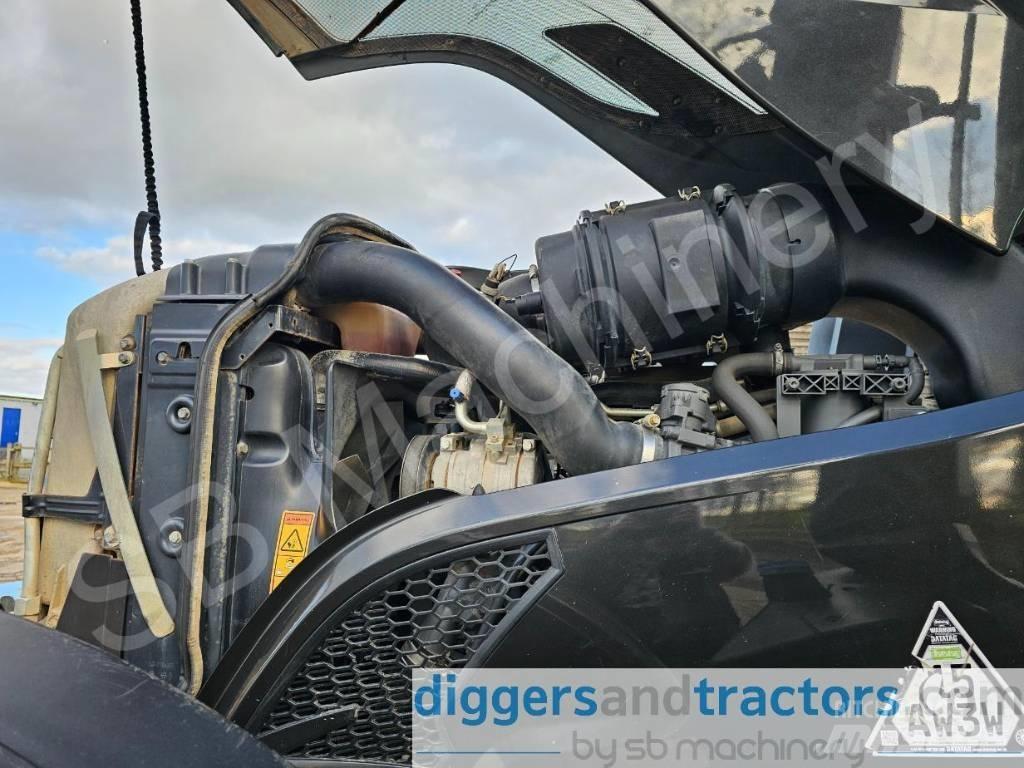 Valtra T 154 Трактори