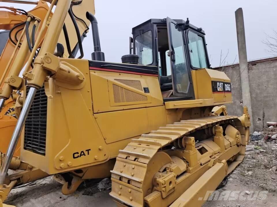 CAT D 6 G Верижни булдозери
