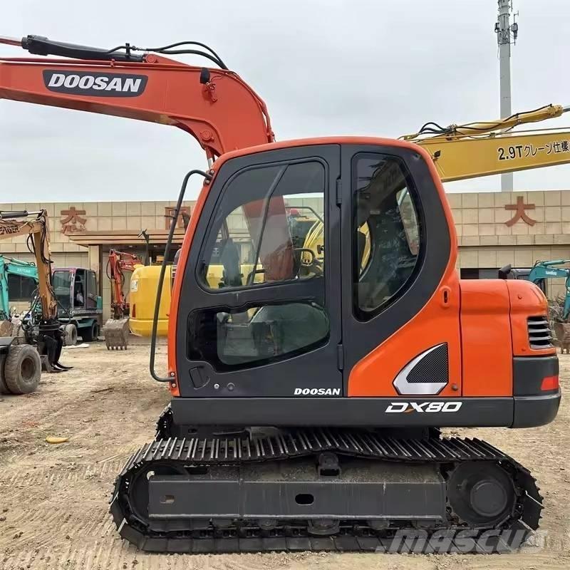 Doosan DX 80 Средни екскаватори 7т - 12т