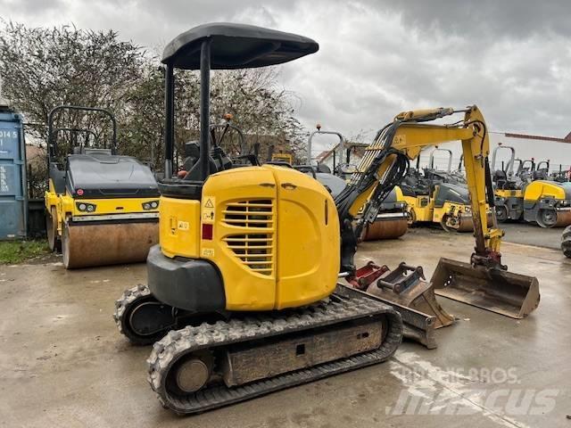 Komatsu PC 26 MR-3 Мини екскаватори < 7 т