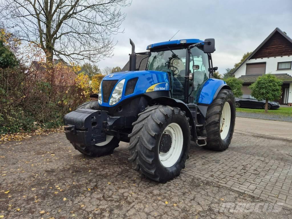 New Holland T 7040 Трактори