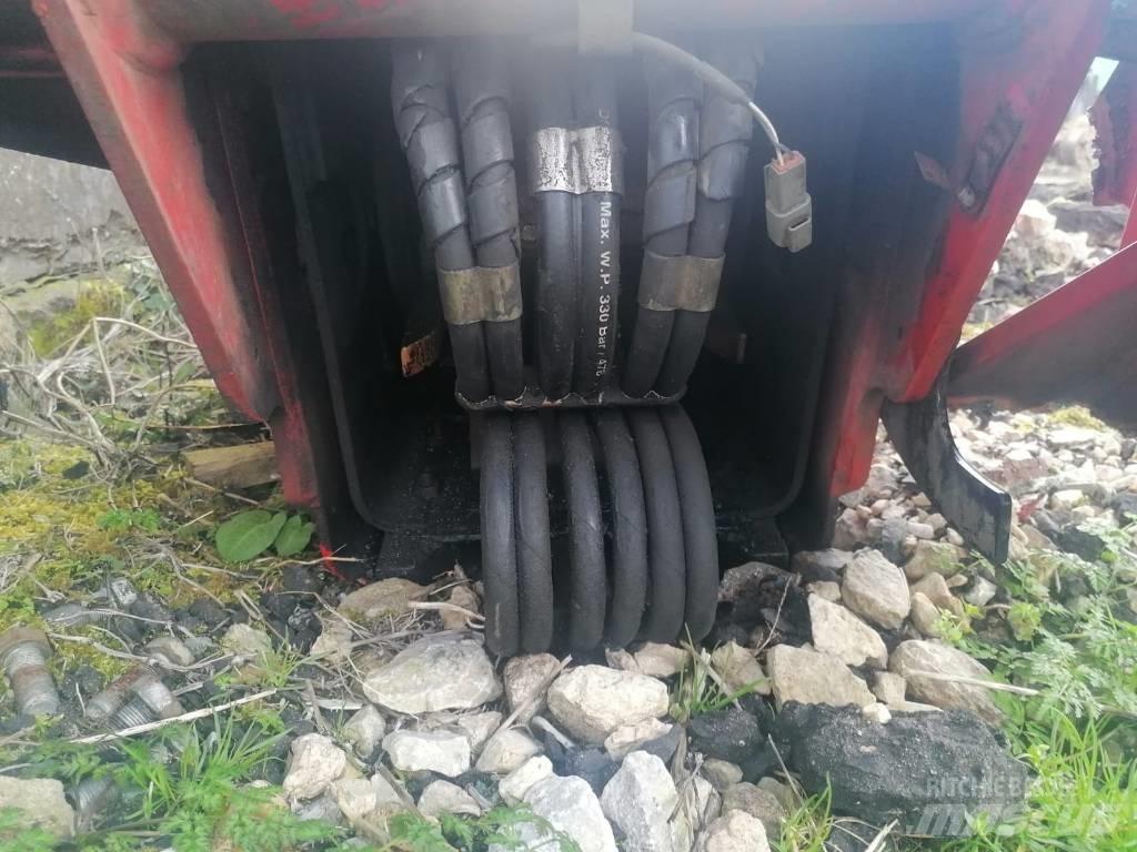 Manitou MT 1740 arm Стрели и рамена
