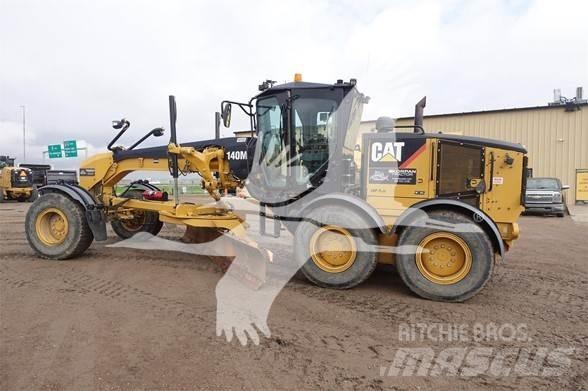 CAT 140M Грейдери