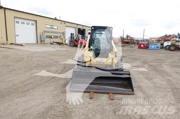 CAT 262D3 Мини товарачи
