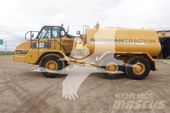 CAT 730 Цистерни за вода
