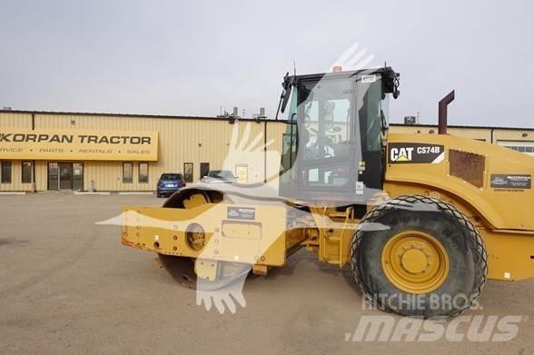 CAT CS74B Еднобарабанни ролки

