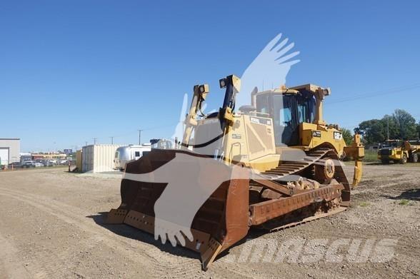 CAT D8T Верижни булдозери
