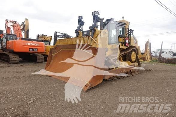 CAT D9 Верижни булдозери
