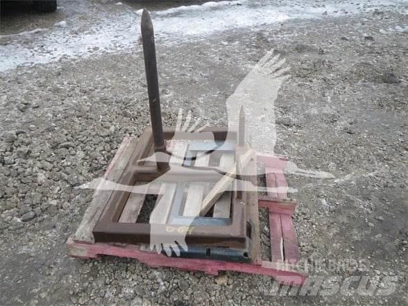 John Deere  Вилки