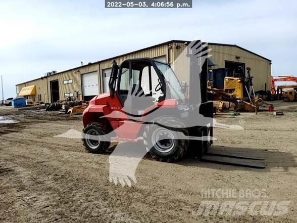 Manitou M30.4 Камиони за херавни местности