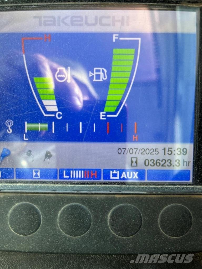 Takeuchi TB 260 Средни екскаватори 7т - 12т